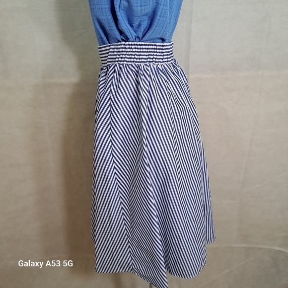 HAUTE Monde Blue & White Striped Skirt Women's Size Medium - Picture 2 of 5
